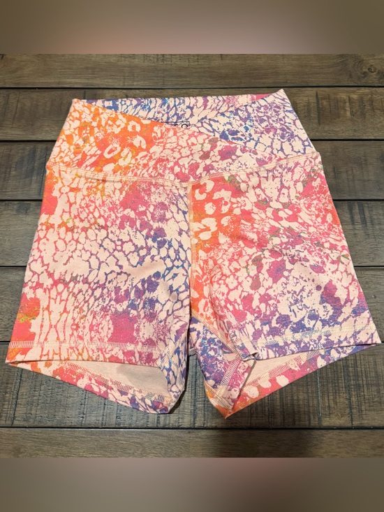 Fleo Pants - Fleo V Waist wild leopard shorts size small